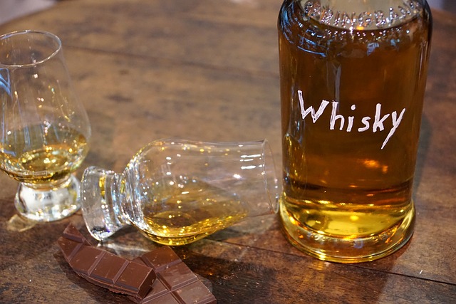1. Glencairn Whisky Glass: The Timeless Classic